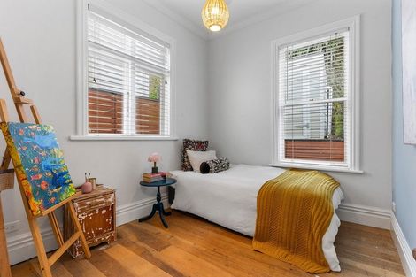Photo of property in 28 Crieff Street, Northland, Wellington, 6012
