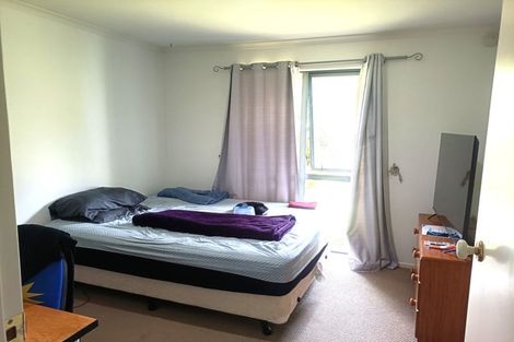 Photo of property in 5b Olwyn Place, Greenhithe, Auckland, 0632