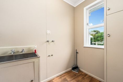 Photo of property in 15 Swansea Street, Hokowhitu, Palmerston North, 4410