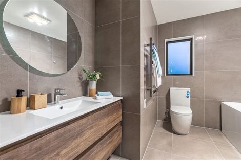 Photo of property in 51a Reynella Drive, Massey, Auckland, 0614