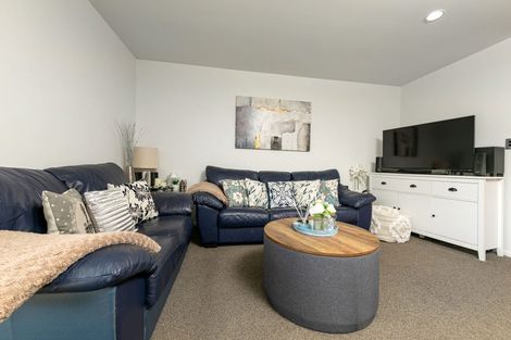Photo of property in 5/103 Swanson Road, Henderson, Auckland, 0610