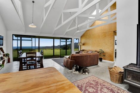 Photo of property in 749 Upper Pitone Road, Pitone, New Plymouth, 4374