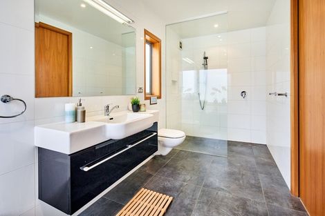 Photo of property in 102 Kuku East Road, Kuku, Levin, 5570