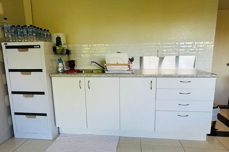 Photo of property in 24 Castleton Drive, Howick, Auckland, 2014