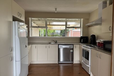Photo of property in 32 Teoti Street, Paraparaumu Beach, Paraparaumu, 5032