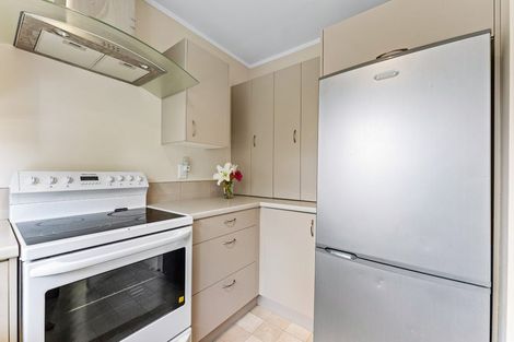 Photo of property in 1/1 Gatman Street, Birkdale, Auckland, 0626