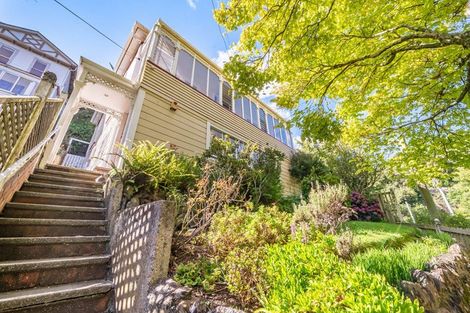 Photo of property in 185 Glenmore Street, Kelburn, Wellington, 6012