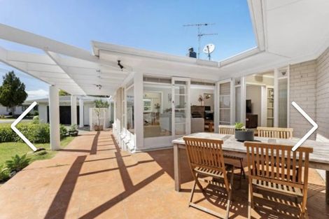 Photo of property in 33 Covil Avenue, Te Atatu South, Auckland, 0610