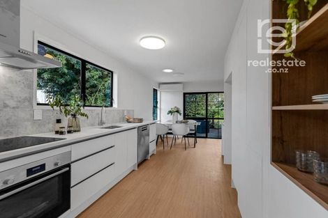 Photo of property in 73 Moore Street, Hillcrest, Auckland, 0627