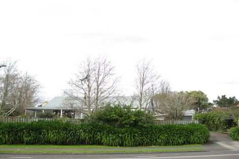 Photo of property in 301 Mangorei Road, Merrilands, New Plymouth, 4312
