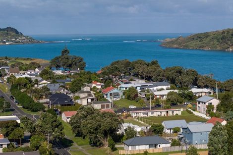 Photo of property in 32 Wallis Street, Raglan, 3225