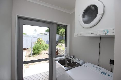 Photo of property in 6 Gulf Harbour Drive, Gulf Harbour, Whangaparaoa, 0930