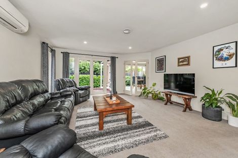 Photo of property in 79 Withells Road, Avonhead, Christchurch, 8042