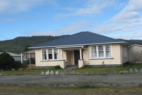 Photo of property in 79 Reid Street, Blaketown, Greymouth, 7805