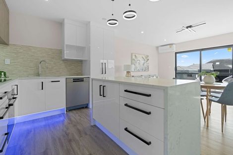 Photo of property in 6/18 Hutchinsons Road, Bucklands Beach, Auckland, 2014