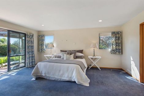 Photo of property in 11 Cedar Place, Amberley, 7410