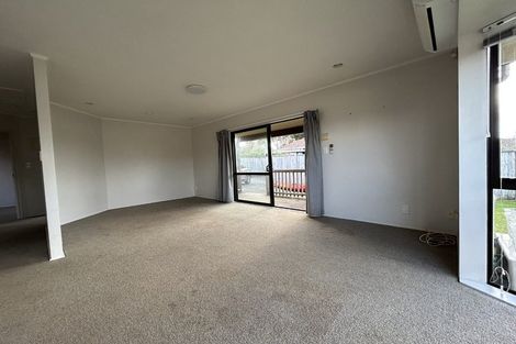 Photo of property in 25 Ward Crescent, Te Atatu Peninsula, Auckland, 0610