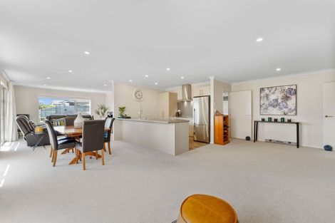 Photo of property in 15 Kara Place, Wharewaka, Taupo, 3330