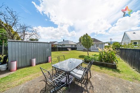 Photo of property in 17 Collett Street, Naenae, Lower Hutt, 5011