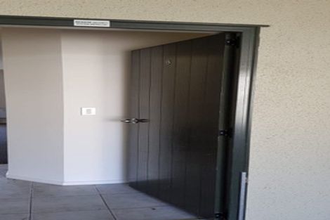 Photo of property in 8/3 Orwell Road, Greenhithe, Auckland, 0632