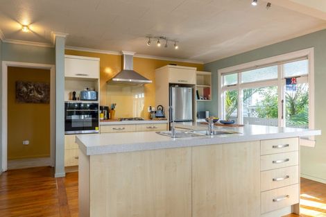 Photo of property in 9 Lincoln Street, Picton, 7220