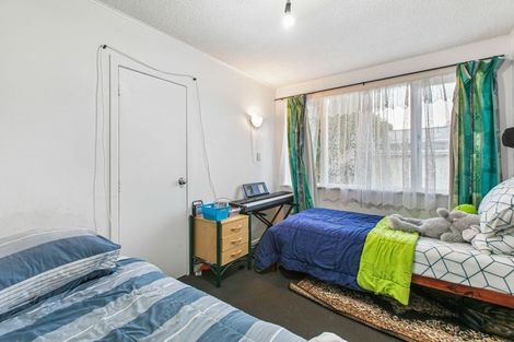 Photo of property in 11 Mail Avenue, Weymouth, Auckland, 2103