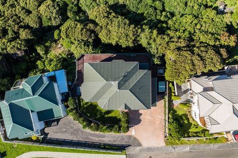 Photo of property in 8 Glengavel Grove, Papakowhai, Porirua, 5024