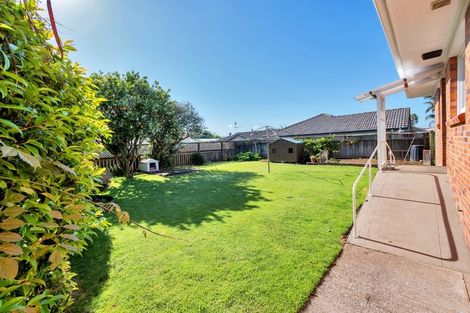 Photo of property in 69 Willis Road, Papakura, 2110