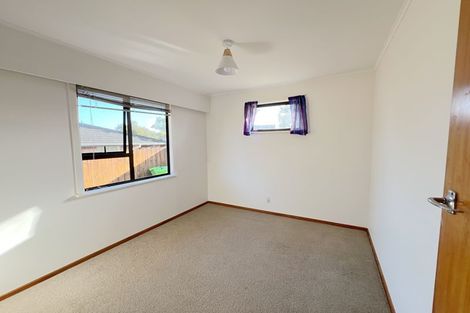 Photo of property in 25 Cutler Street, New Lynn, Auckland, 0600