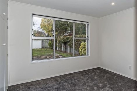 Photo of property in 2/86 Avonhead Road, Avonhead, Christchurch, 8042