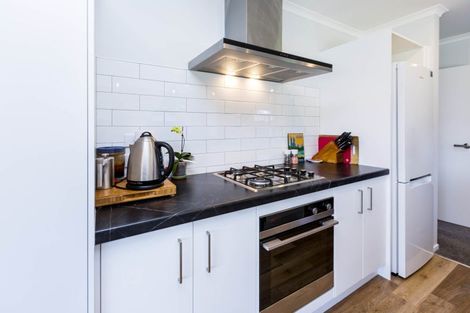 Photo of property in 16 Whitten Way, Wallaceville, Upper Hutt, 5018