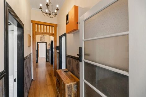 Photo of property in 162 Tukapa Street, Westown, New Plymouth, 4310