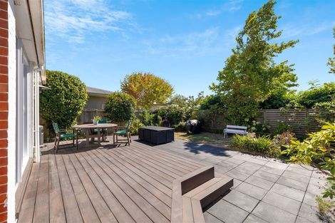 Photo of property in 9 Westburn Terrace, Burnside, Christchurch, 8041