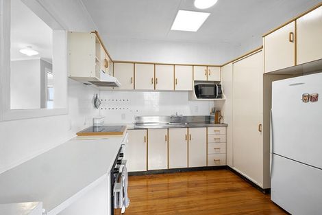 Photo of property in 166 Lemon Street, Strandon, New Plymouth, 4312