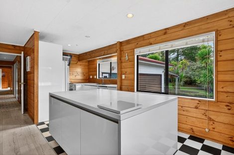 Photo of property in 178 Valley Road, Waimauku, 0881
