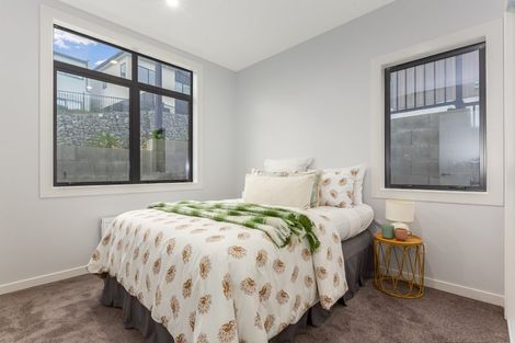 Photo of property in 5 Skysail Lane, Whitby, Porirua, 5024