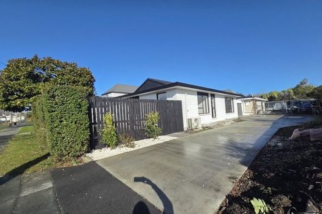 Photo of property in 1/17 Garreg Road, Fendalton, Christchurch, 8052