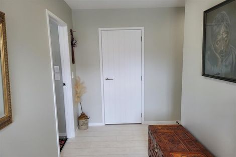 Photo of property in 2 Beckby Way, Clevedon, 2582