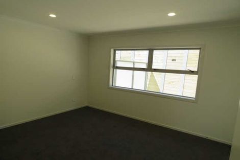 Photo of property in 4/50 Banbury Crescent, Fairfield, Hamilton, 3214