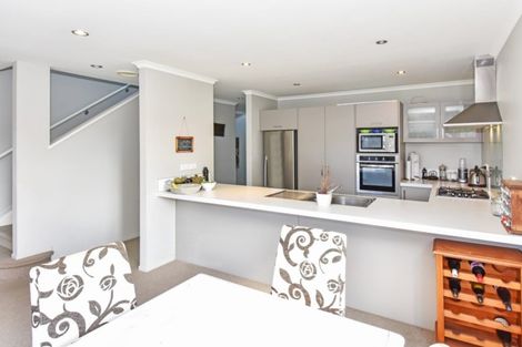 Photo of property in 11 Tarapiroe Avenue, Takanini, 2112