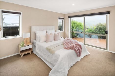 Photo of property in 226 Mark Avenue, Grenada Village, Wellington, 6037