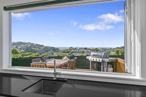 Photo of property in 1/15a Box Hill, Khandallah, Wellington, 6035