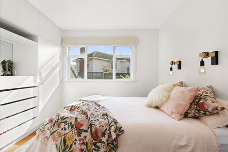 Photo of property in 1/15a Box Hill, Khandallah, Wellington, 6035