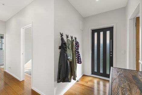 Photo of property in 1/15a Box Hill, Khandallah, Wellington, 6035