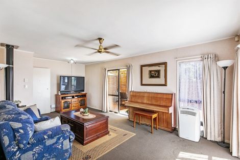 Photo of property in 123 Sykes Road, Weymouth, Auckland, 2103