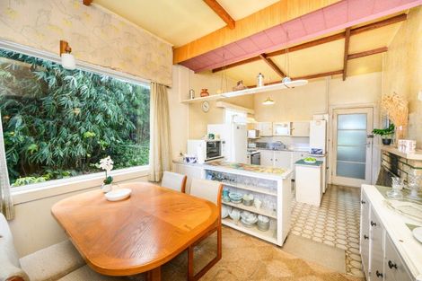 Photo of property in 19 Pahiatua Street, Hokowhitu, Palmerston North, 4410