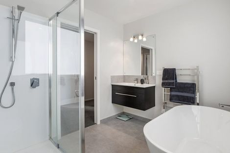 Photo of property in 11 Mangakino Road, Raglan, 3295