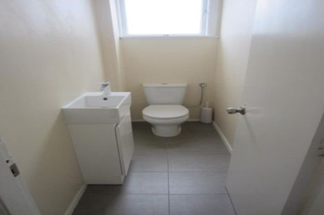 Photo of property in 28 Davidson Crescent, Tawa, Wellington, 5028