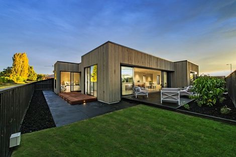 Photo of property in 31 Irvines Track, Halswell, Christchurch, 8025