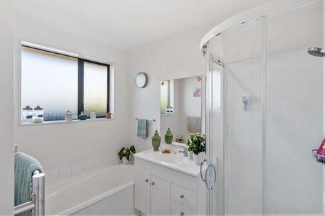 Photo of property in 7b Thistledown Place, Woolston, Christchurch, 8062